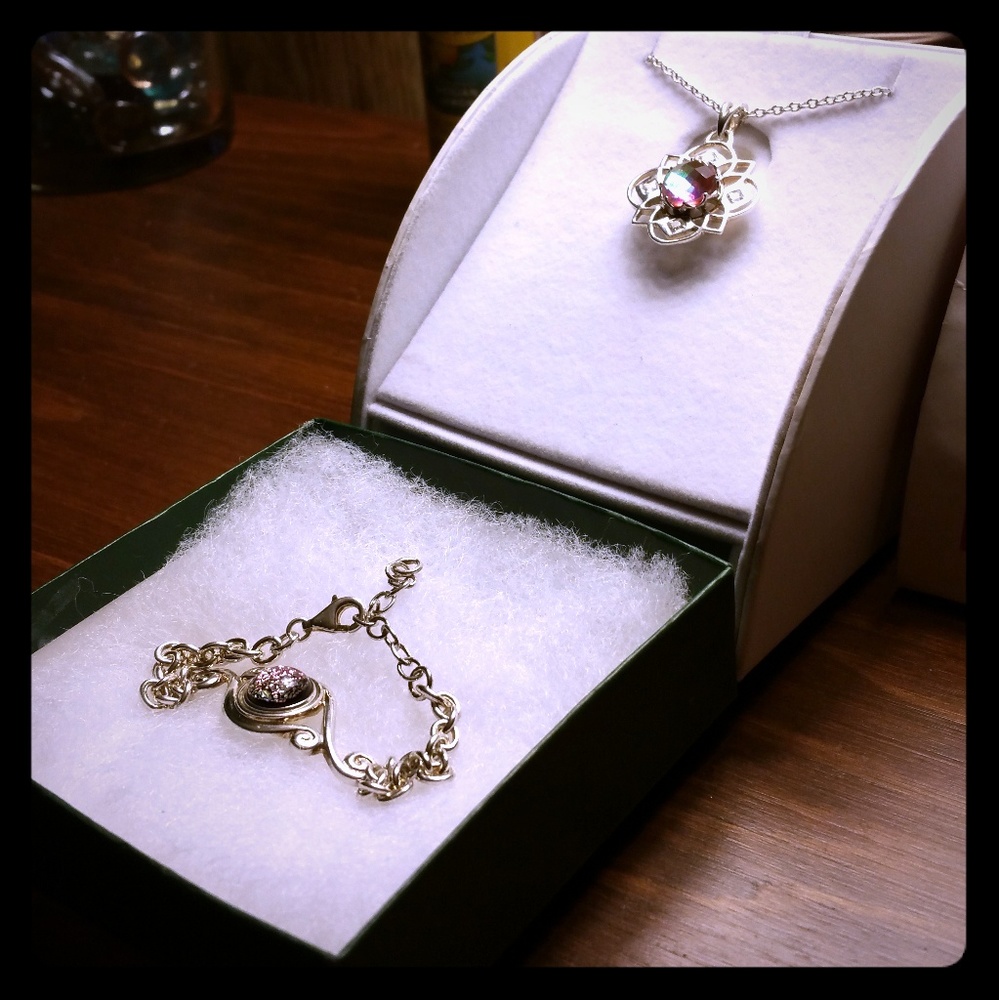 Kameleon necklace only